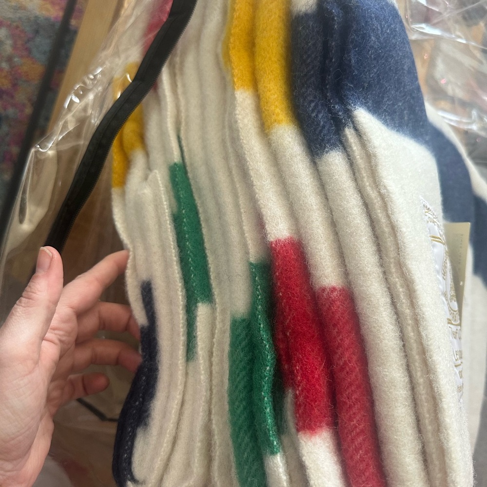 Hudson Bay Striped Blanket - Picture 6 of 12
